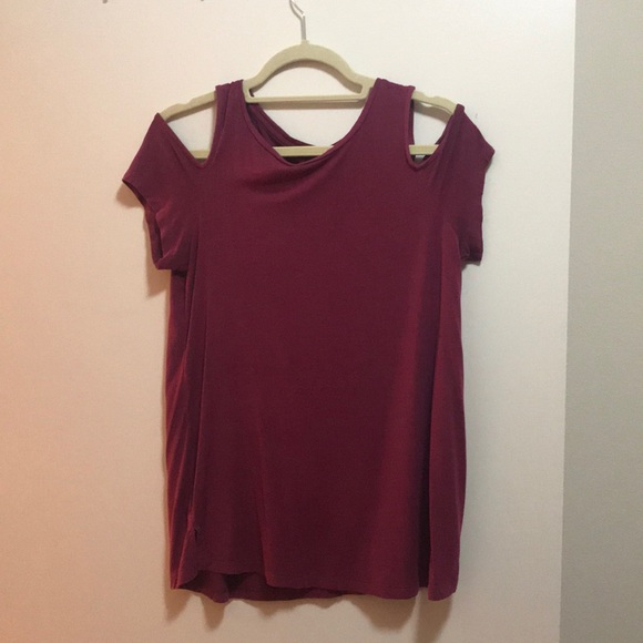 Exposed shoulder shirt - Picture 1 of 1